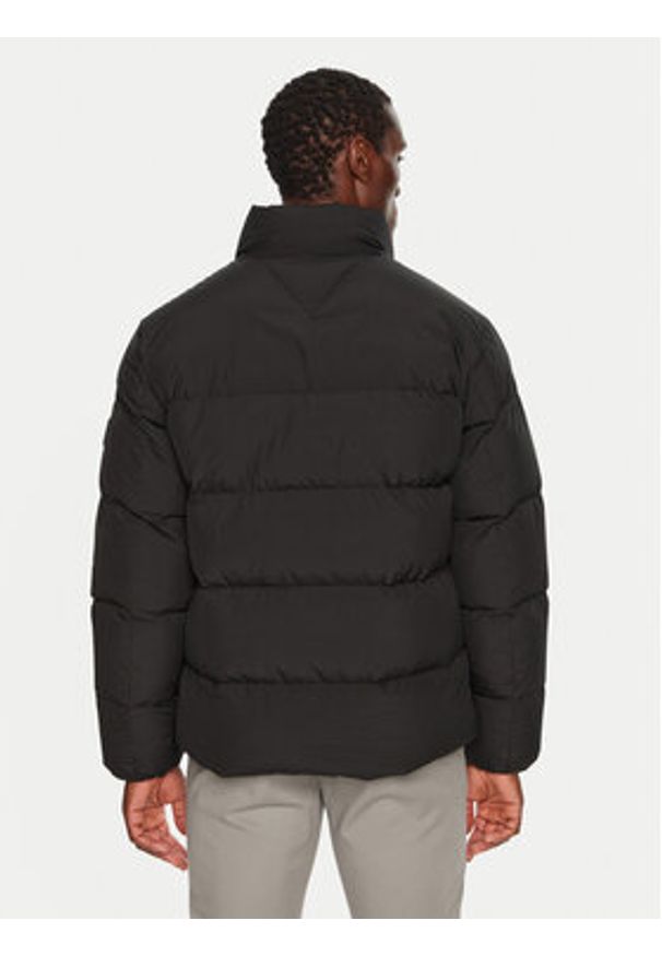 TOMMY HILFIGER - Tommy Hilfiger Kurtka puchowa MW0MW36666 Czarny Regular Fit. Kolor: czarny. Materiał: syntetyk