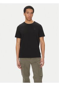 Moose Knuckles T-Shirt Duluth M15MT759 Czarny Regular Fit. Kolor: czarny. Materiał: bawełna
