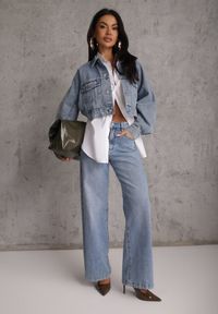 Renee - Niebieska Kurtka Jeansowa z Bawełny Typu Crop Bomber Jacket Veloma. Okazja: na co dzień. Kolor: niebieski. Materiał: jeans, bawełna. Długość: krótkie. Wzór: kolorowy. Styl: casual, elegancki #8