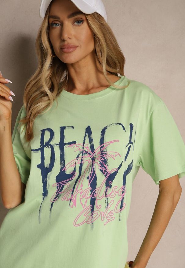 Renee - Jasnozielona Bawełniana Koszulka z Nadrukiem Savileine. Okazja: na co dzień. Kolor: zielony. Materiał: bawełna. Wzór: nadruk. Styl: klasyczny, casual, elegancki