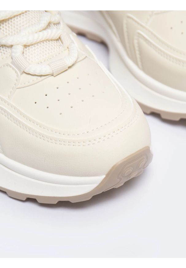 Big-Star - Sneakersy damskie beżowe NN274A105 801. Okazja: na co dzień. Kolor: beżowy. Sport: fitness