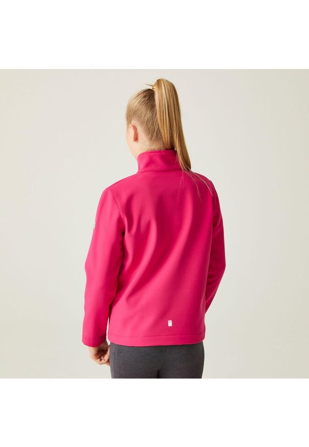 Regatta - Kurtka turystyczna softshell dziecięca Cera. Kolor: niebieski. Materiał: softshell