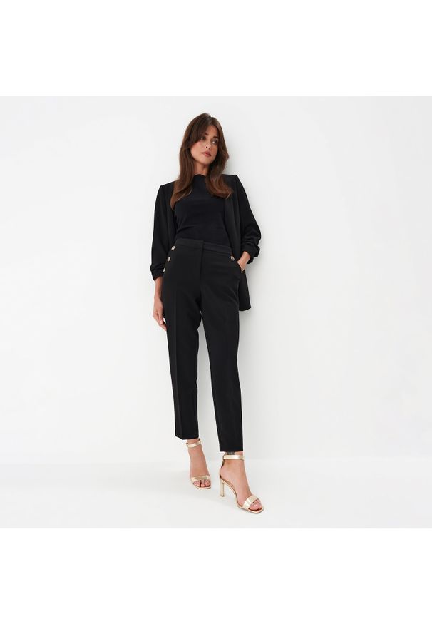 Mohito - Czarne eleganckie spodnie - Czarny. Kolor: czarny. Styl: elegancki