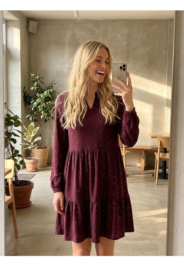 Sinsay - Sukienka mini z efektem stopniowania - bordowy. Kolor: czerwony. Długość: mini