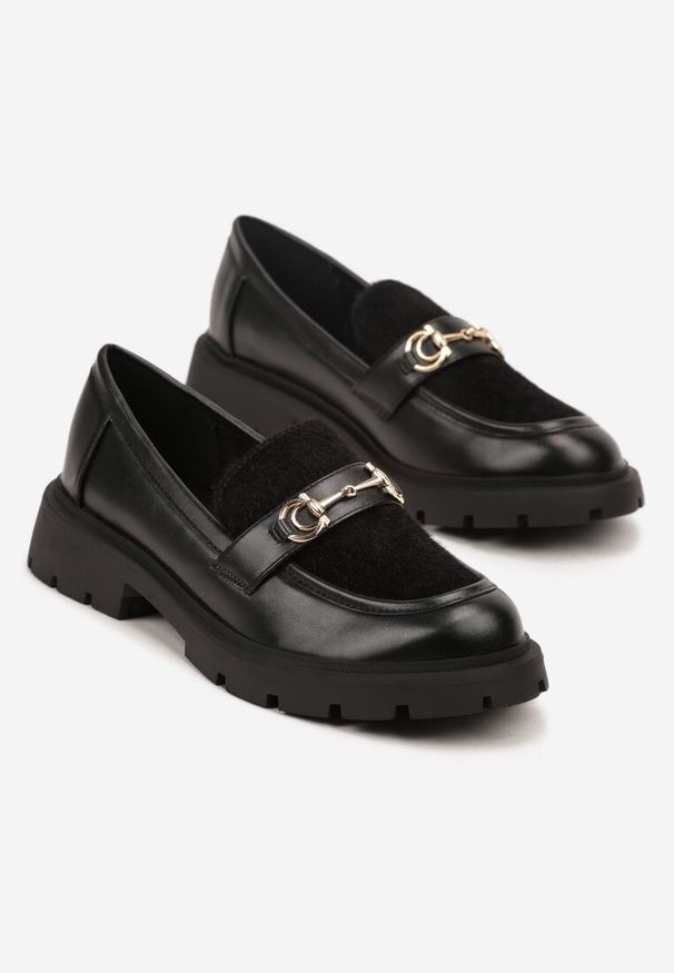 Born2be - Czarne Mokasyny Ozdobione Sprzączką Riluela. Okazja: na co dzień. Zapięcie: sprzączka. Kolor: czarny. Materiał: jeans. Wzór: aplikacja. Styl: casual, elegancki, klasyczny