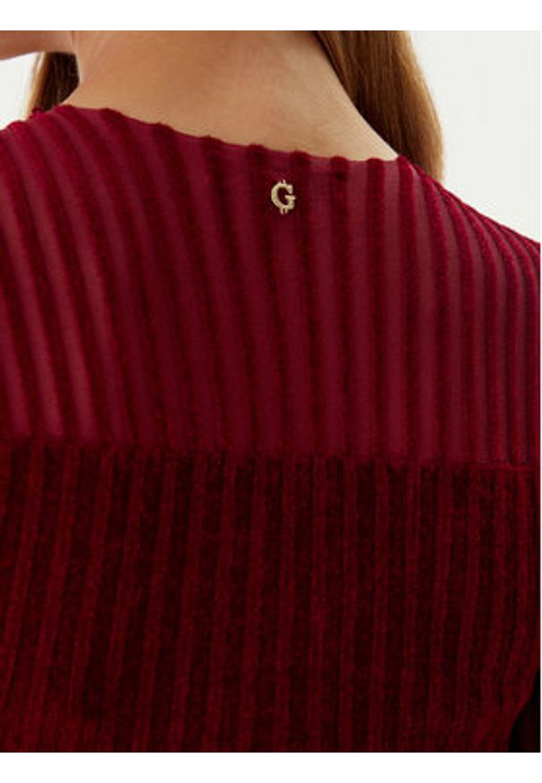 Guess Sukienka dzianinowa W5BK63 Z0890 Czerwony Slim Fit. Kolor: czerwony. Materiał: syntetyk