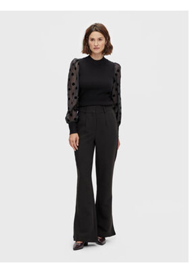 YAS Bluzka Dotme 26024389 Czarny Regular Fit. Kolor: czarny. Materiał: wiskoza