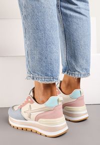 Renee - Niebiesko-Różowe Sneakersy na Niskiej Platformie z Ozdobnymi Wstawkami na Cholewce Suno. Nosek buta: okrągły. Zapięcie: sznurówki. Kolor: niebieski. Materiał: materiał. Szerokość cholewki: normalna. Obcas: na platformie. Wysokość obcasa: niski #2