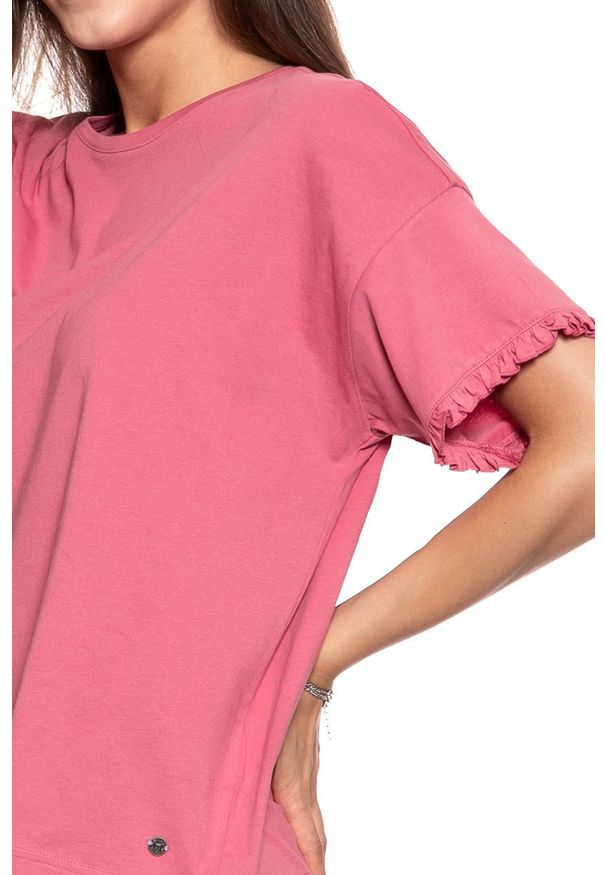 Mustang - MUSTANG T SHIRT DAMSKI Alina C Ruffle 1009446 8271. Typ kołnierza: kołnierz z falbankami