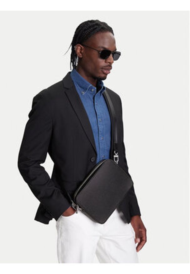 Guess Saszetka HMMISA P5322 Czarny. Kolor: czarny. Materiał: skóra