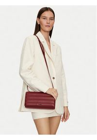 Calvin Klein Torebka Line Quilt Sm Conv Shoulder Bag K60K612639 Czerwony. Kolor: czerwony. Materiał: skórzane