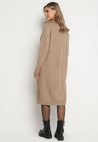 Born2be - Beżowa Sweterkowa Sukienka Pudełkowa z Bawełną i Wełną Ozdobiona Suwakiem Reimia. Okazja: na co dzień. Kolor: beżowy. Materiał: wełna, bawełna. Wzór: aplikacja. Styl: klasyczny, casual #3
