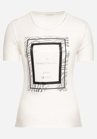 Born2be - Biały Bawełniany T-shirt Koszulka z Krótkim Rękawem Ozdobiona Nadrukiem i Cyrkoniami Codara. Okazja: na co dzień. Kolekcja: plus size. Kolor: biały. Materiał: bawełna. Długość rękawa: krótki rękaw. Długość: krótkie. Wzór: nadruk, aplikacja. Styl: casual #7