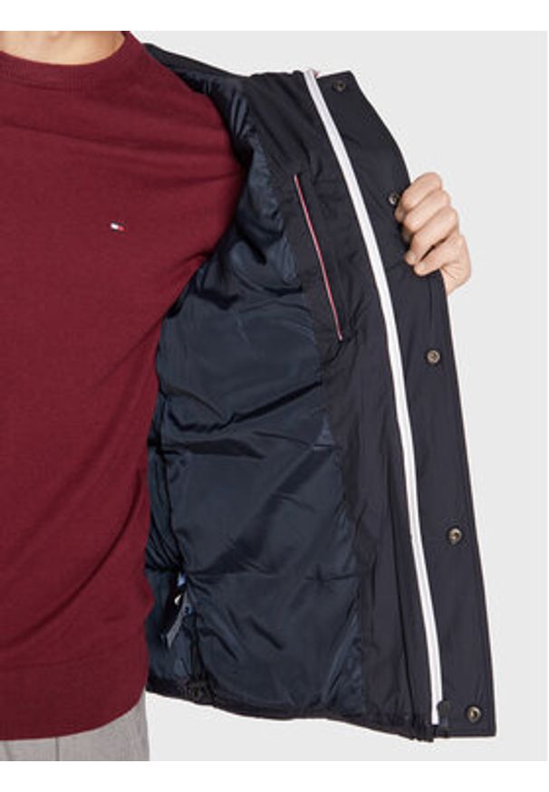 TOMMY HILFIGER - Tommy Hilfiger Kurtka zimowa MW0MW28723 Granatowy Regular Fit. Kolor: niebieski. Materiał: syntetyk. Sezon: zima
