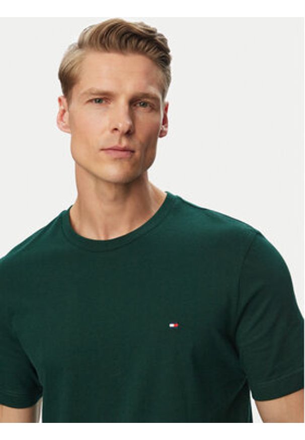 TOMMY HILFIGER - Tommy Hilfiger T-Shirt Ess Seasonal MW0MW39995 Zielony Regular Fit. Kolor: zielony. Materiał: bawełna