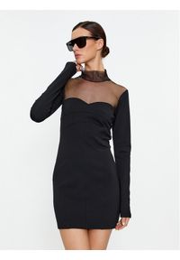 Sisley Sukienka koktajlowa 4V3CLV04F Czarny Slim Fit. Kolor: czarny. Materiał: syntetyk. Styl: wizytowy