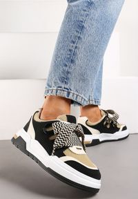 Renee - Czarno-Beżowe Sneakersy na Grubej Podeszwie z Ozdobnymi Sznurówkami Zeldema. Okazja: na co dzień. Zapięcie: sznurówki. Kolor: czarny. Materiał: jeans #2