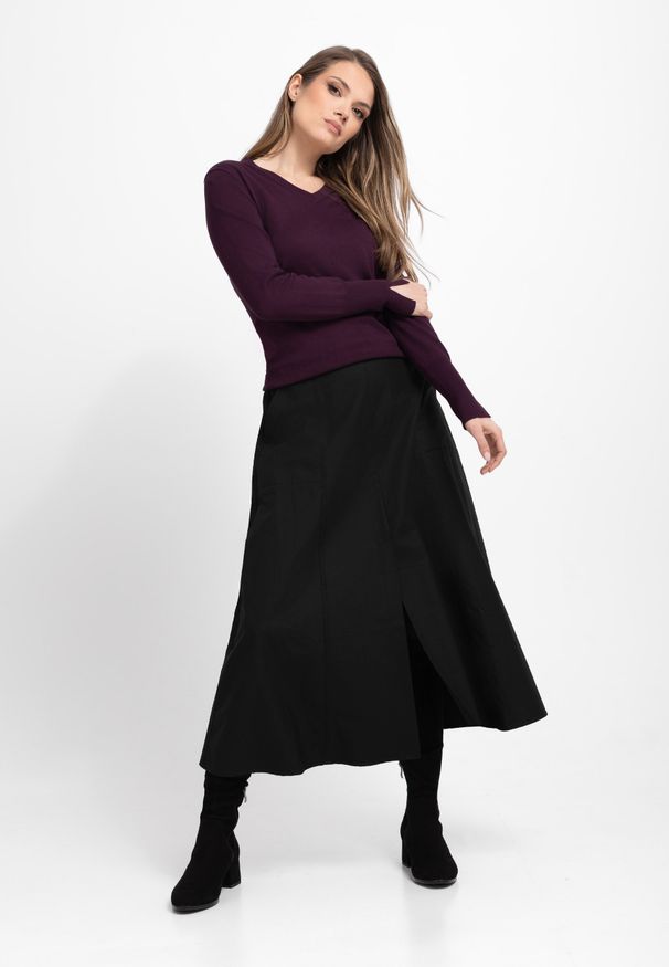 Volcano - Czarna spódnica casual G-ALIBI. Okazja: na co dzień. Kolor: czarny. Materiał: tkanina, bawełna, materiał, skóra, wiskoza. Wzór: aplikacja. Styl: casual