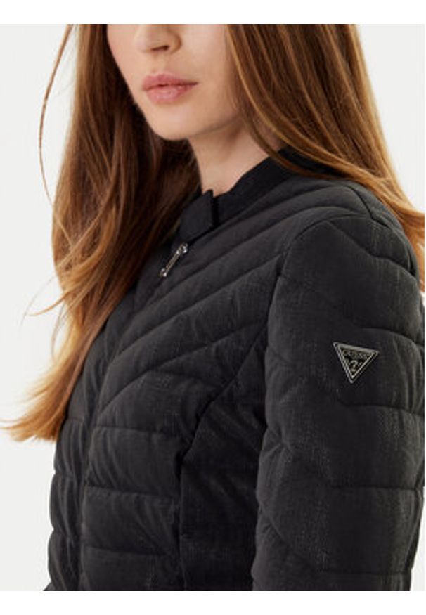 Guess Kurtka przejściowa W5YL13 WHDQ0 Czarny Regular Fit. Kolor: czarny. Materiał: syntetyk