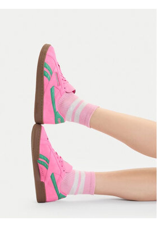 Reebok Sneakersy EO-CLUB C GROUNDS UK 100229526 Różowy. Kolor: różowy. Materiał: zamsz, skóra. Model: Reebok Club