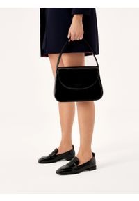 Kazar - Lakierowane loafersy na płaskim obcasie. Kolor: czarny. Materiał: skóra, lakier. Szerokość cholewki: normalna. Obcas: na obcasie. Styl: elegancki. Wysokość obcasa: niski #2