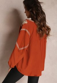 Renee - Pomarańczowa Bluzka z Bufiastym Rękawem i Kwiatowym Haftem Oluze. Okazja: na co dzień. Kolor: pomarańczowy. Materiał: jeans. Wzór: haft, kwiaty. Styl: casual, elegancki