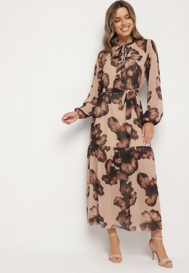 Born2be - Ciemnobeżowa Pudełkowa Sukienka w Kwiaty z Paskiem Nifle. Okazja: na co dzień. Kolor: beżowy. Materiał: skóra. Wzór: kwiaty. Styl: casual, elegancki