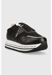 Patrizia Pepe sneakersy dziecięce kolor czarny. Nosek buta: okrągły. Zapięcie: sznurówki. Kolor: czarny. Materiał: skóra, guma. Obcas: na platformie #3