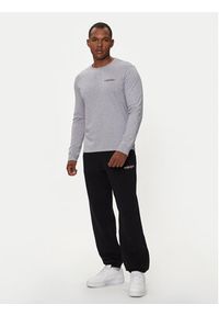 Guess Jeans Spodnie dresowe M4YB18 K9V31 Czarny Regular Fit. Kolor: czarny. Materiał: bawełna #2