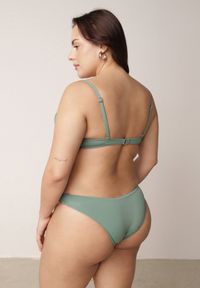 Born2be - Ciemnozielone Bikini Marszczony Biustonosz i Klasyczne Majtki Figi Mhyrera. Kolekcja: plus size. Kolor: zielony #6
