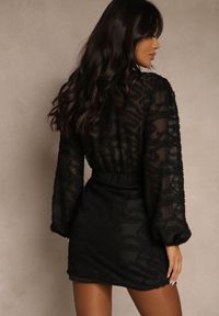 Renee - Czarna Sukienka z Tkaniny Plumeti o Kopertowym Fasonie Zenisala. Okazja: na imprezę. Kolor: czarny. Materiał: tkanina. Typ sukienki: kopertowe. Styl: elegancki #5