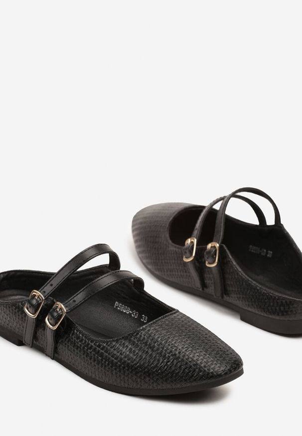 Born2be - Czarne Klapki Balerinki z Dwoma Paseczkami Daviviana. Okazja: na co dzień, do pracy. Kolor: czarny. Materiał: jeans. Wzór: aplikacja. Obcas: na obcasie. Styl: klasyczny, elegancki, casual. Wysokość obcasa: niski