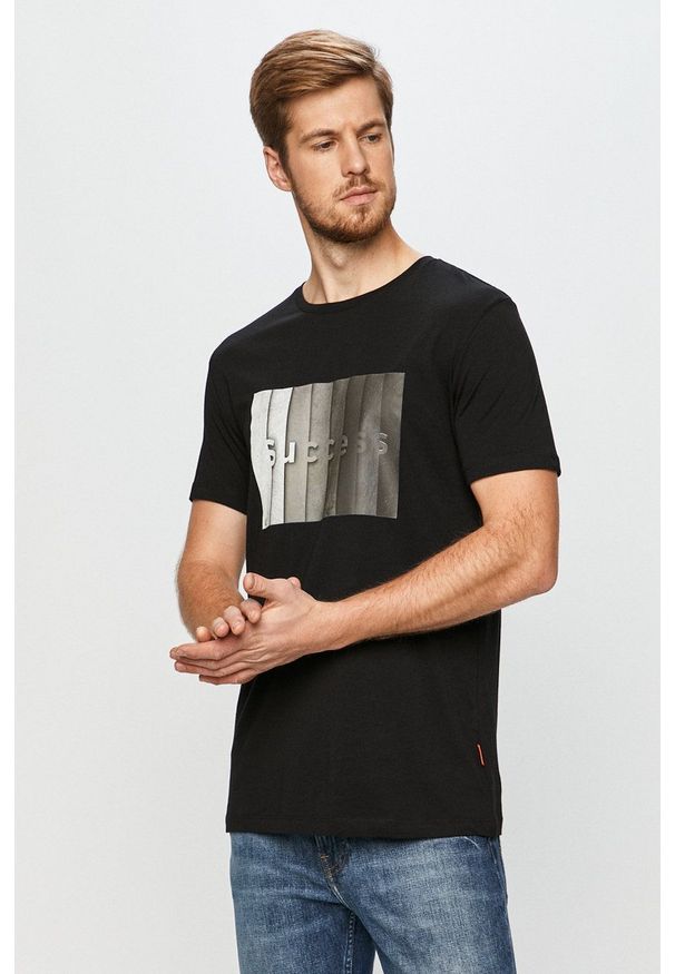 John Frank - T-shirt. Okazja: na co dzień. Materiał: dzianina. Wzór: nadruk. Styl: casual