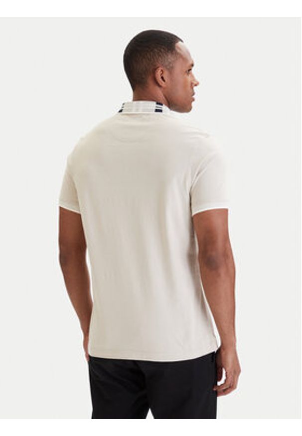 Barbour Polo Callington MML1536BE12 Beżowy jasny Regular Fit. Typ kołnierza: polo. Kolor: beżowy. Materiał: bawełna