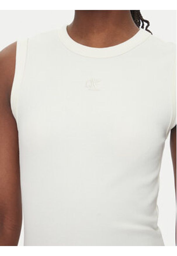 Calvin Klein Jeans Sukienka codzienna LV047C240G Beżowy Slim Fit. Okazja: na co dzień. Kolor: beżowy. Materiał: bawełna. Typ sukienki: proste. Styl: casual