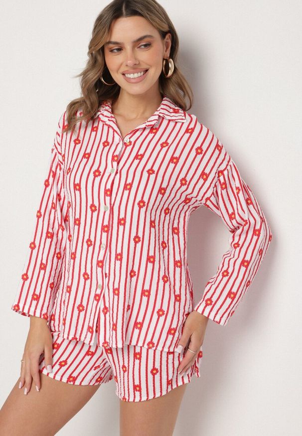 Born2be - Czerwony Bawełniany Komplet Muślinowy Koszula i Szorty w Paski i Kwiatki Lavlimi. Kolor: czerwony. Materiał: bawełna. Wzór: kwiaty, paski