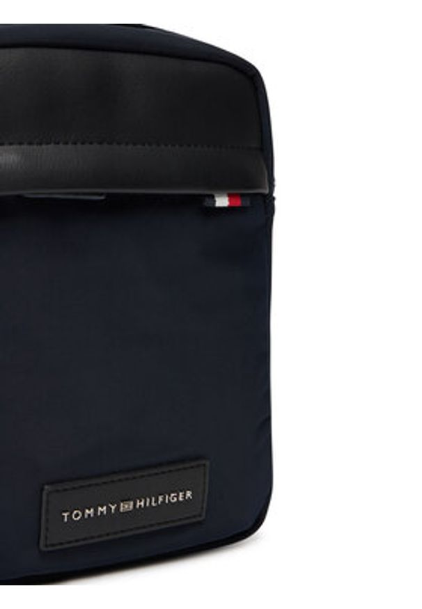 TOMMY HILFIGER - Tommy Hilfiger Saszetka Th Nylon Mini Reporter AM0AM13618 Granatowy. Kolor: niebieski. Materiał: materiał