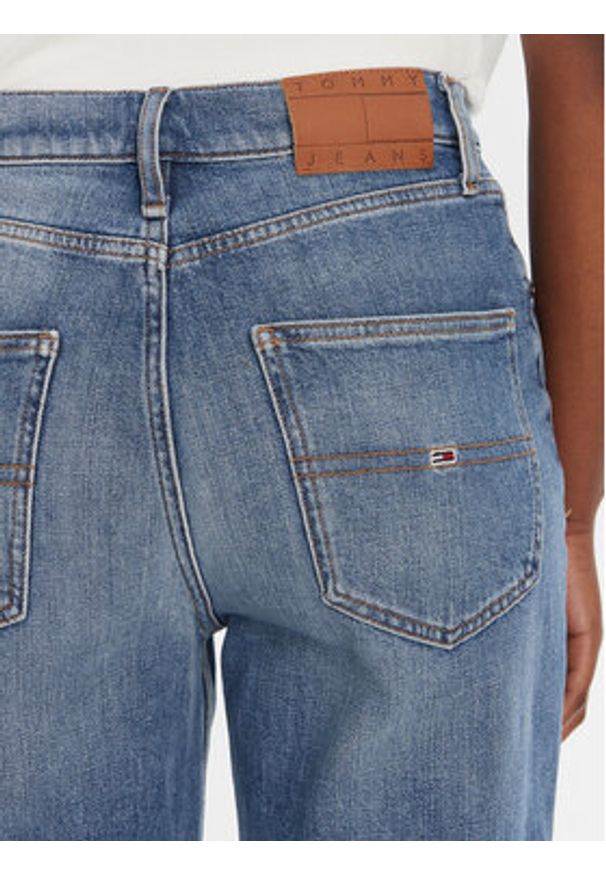 Tommy Jeans Jeansy Layla DW0DW20644 Niebieski Straight Fit. Kolor: niebieski