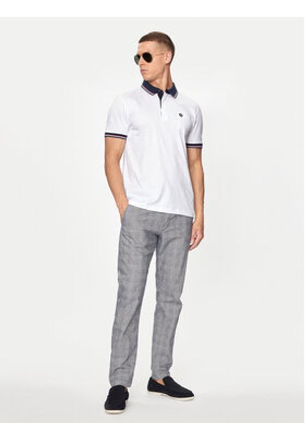 Pierre Cardin Polo C5 21284.2034 Biały Regular Fit. Typ kołnierza: polo. Kolor: biały. Materiał: bawełna