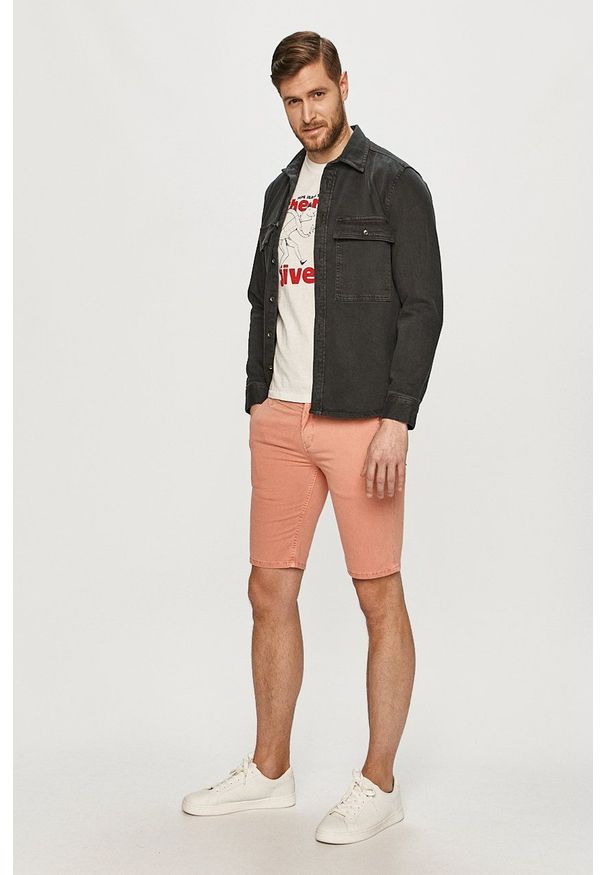 Pepe Jeans - Szorty Blackburn short. Okazja: na co dzień. Kolor: różowy. Materiał: tkanina. Wzór: gładki. Styl: casual