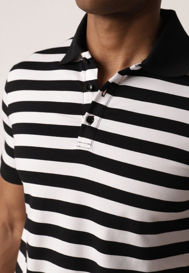 Born2be - Czarna Koszulka Polo z Bawełny w Poziome Paski Germus. Okazja: na co dzień. Typ kołnierza: polo. Kolor: czarny. Materiał: bawełna. Wzór: paski. Styl: casual