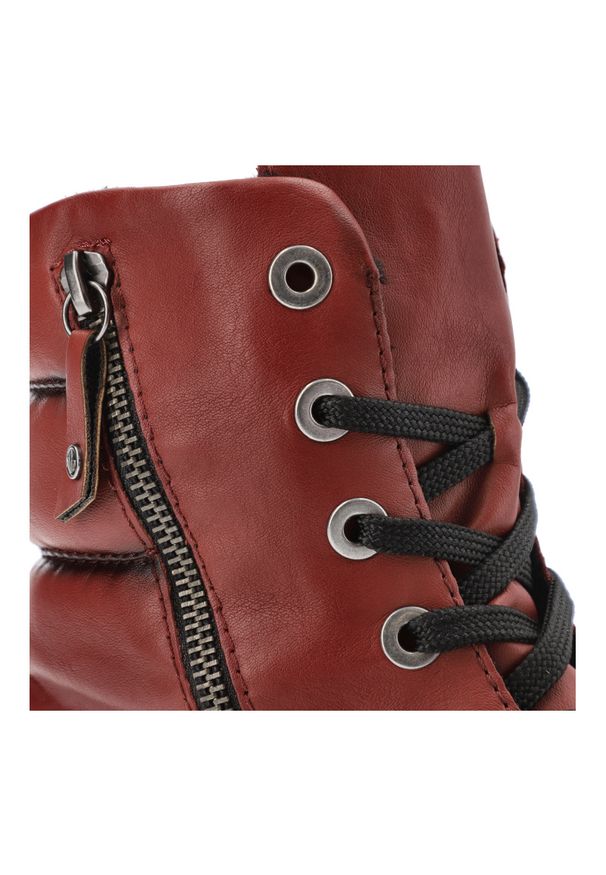 Czerwone Botki Rieker Ocieplane Obuwie Damskie. Okazja: na co dzień. Zapięcie: zamek. Kolor: czerwony. Materiał: skóra ekologiczna. Styl: elegancki, casual