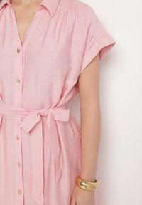 Born2be - Różowa Wiskozowa Sukienka Koszulowa z Paskiem Rinaruna. Okazja: na co dzień. Kolor: różowy. Materiał: wiskoza. Typ sukienki: koszulowe. Styl: casual, elegancki #7