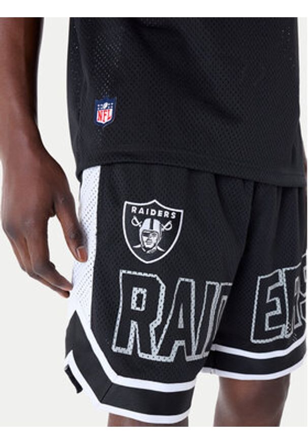 New Era Szorty sportowe NFL Las Vegas Raiders Graphic 60596395 Czarny Regular Fit. Kolor: czarny. Materiał: syntetyk. Styl: sportowy