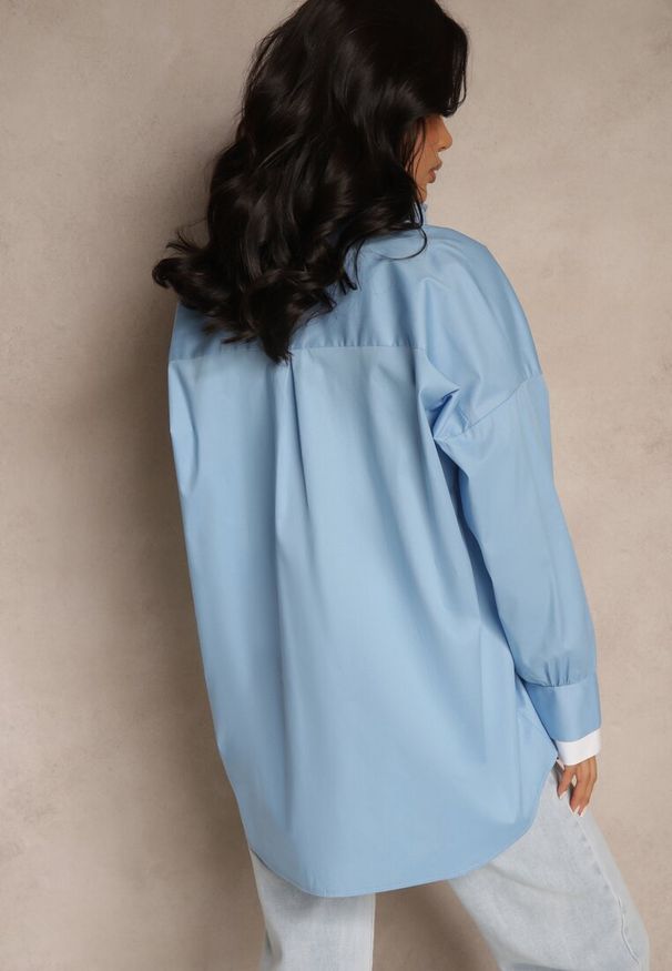 Renee - Niebieska Bawełniana Koszula Typu Oversize Ronmira. Okazja: na co dzień. Kolor: niebieski. Materiał: bawełna. Styl: casual, elegancki