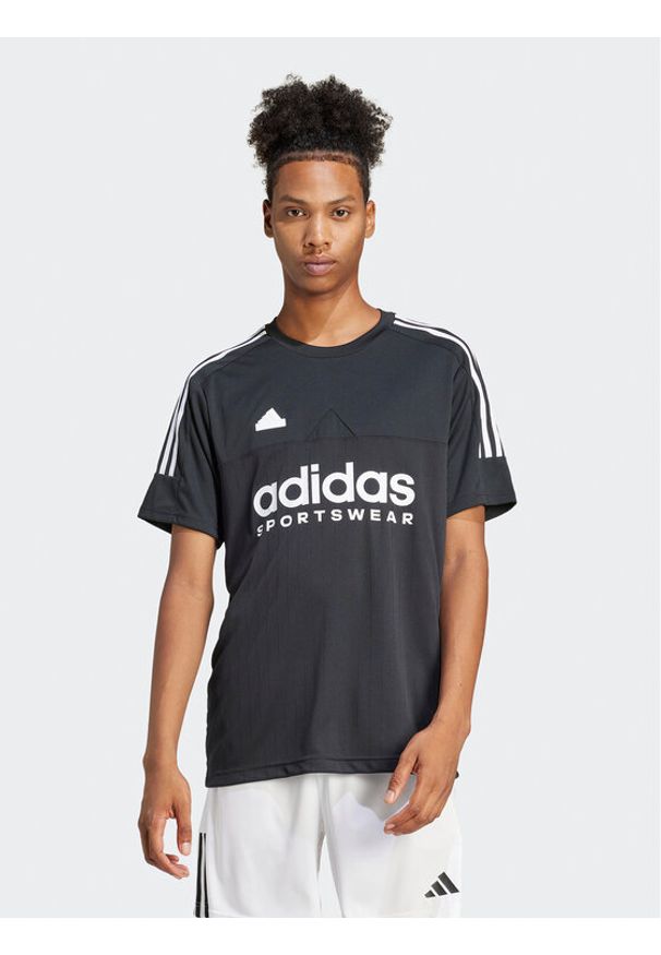 Adidas - adidas T-Shirt Tiro IP3779 Czarny Regular Fit. Kolor: czarny. Materiał: syntetyk