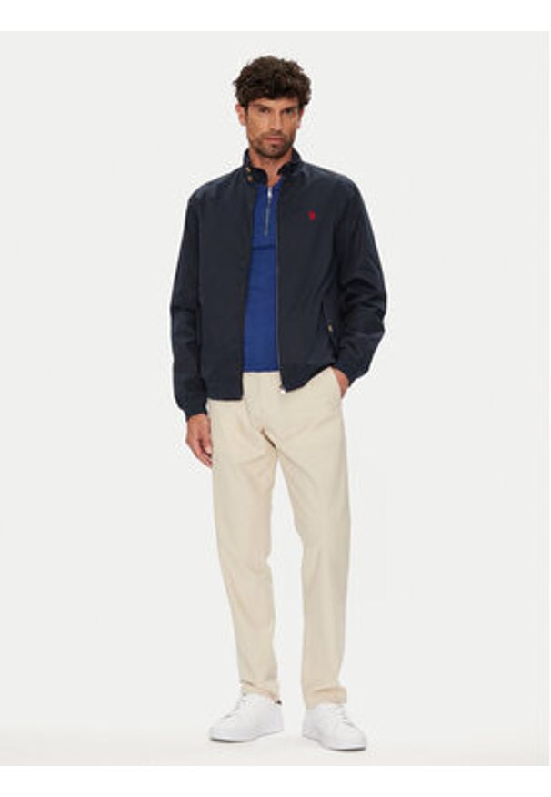 U.S. Polo Assn. Kurtka bomber MUP3260 Granatowy Regular Fit. Typ kołnierza: polo. Kolor: niebieski. Materiał: bawełna