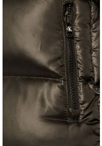 Calvin Klein Jeans - Kurtka puchowa. Typ kołnierza: kaptur. Kolor: czarny. Materiał: puch #4