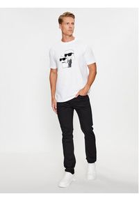 Karl Lagerfeld - KARL LAGERFELD T-Shirt 755061 534241 Biały Regular Fit. Typ kołnierza: dekolt w karo. Kolor: biały. Materiał: bawełna