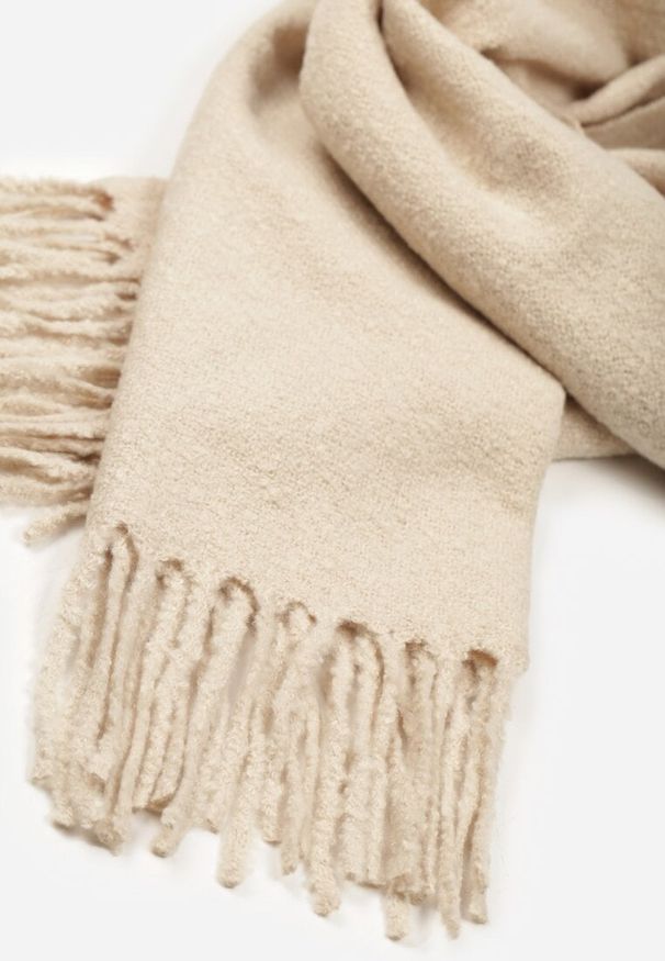 Born2be - Beżowy Klasyczny Szalik Zdobiony Frędzlami Vetilana. Okazja: do pracy. Kolor: beżowy. Materiał: jeans. Wzór: aplikacja. Styl: klasyczny